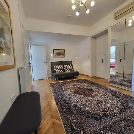 Apartman Urban 13 By Irundo *